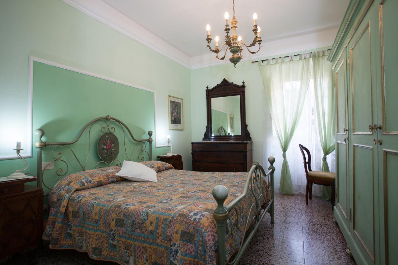 Corte Palazzo Picedi Benettini Sarzana Exterior foto